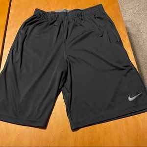 Nike shorts mens medium